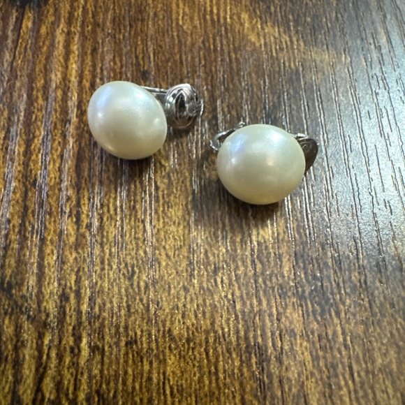 Sarah Coventry Jewelry - Vintage SARAH COVENTRY Silver Tone Faux Pearl Button Clip on Earrings Stamped
